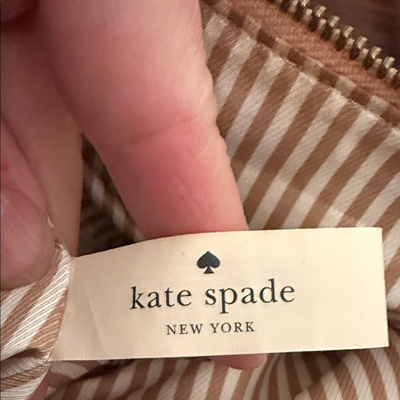 Kate Spade New York Soft Pebbled Leather Satchel – Beige Zip-Top Shoulder Bag - Picture 4 of 11